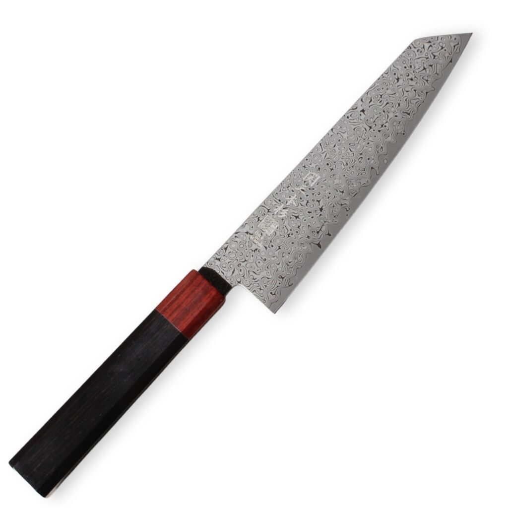 sanbonsugi_damasucus_santoku_all_1 A Damascus all purpose knife displayed diagonally, showing the entire knife
