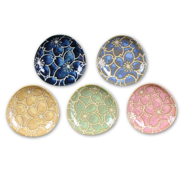 Top view of a gift set of five small plates